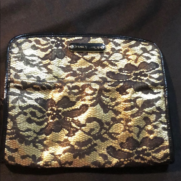 🛼Betsey Johnson Clutch - Picture 11 of 11